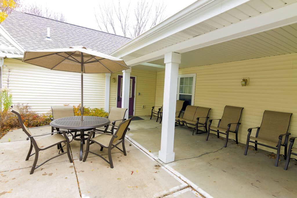 West St. Paul-08720 8